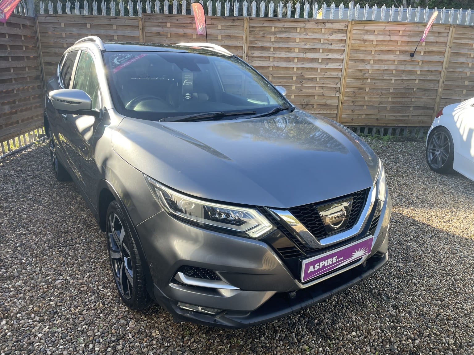 Nissan Qashqai - image 1 of 26