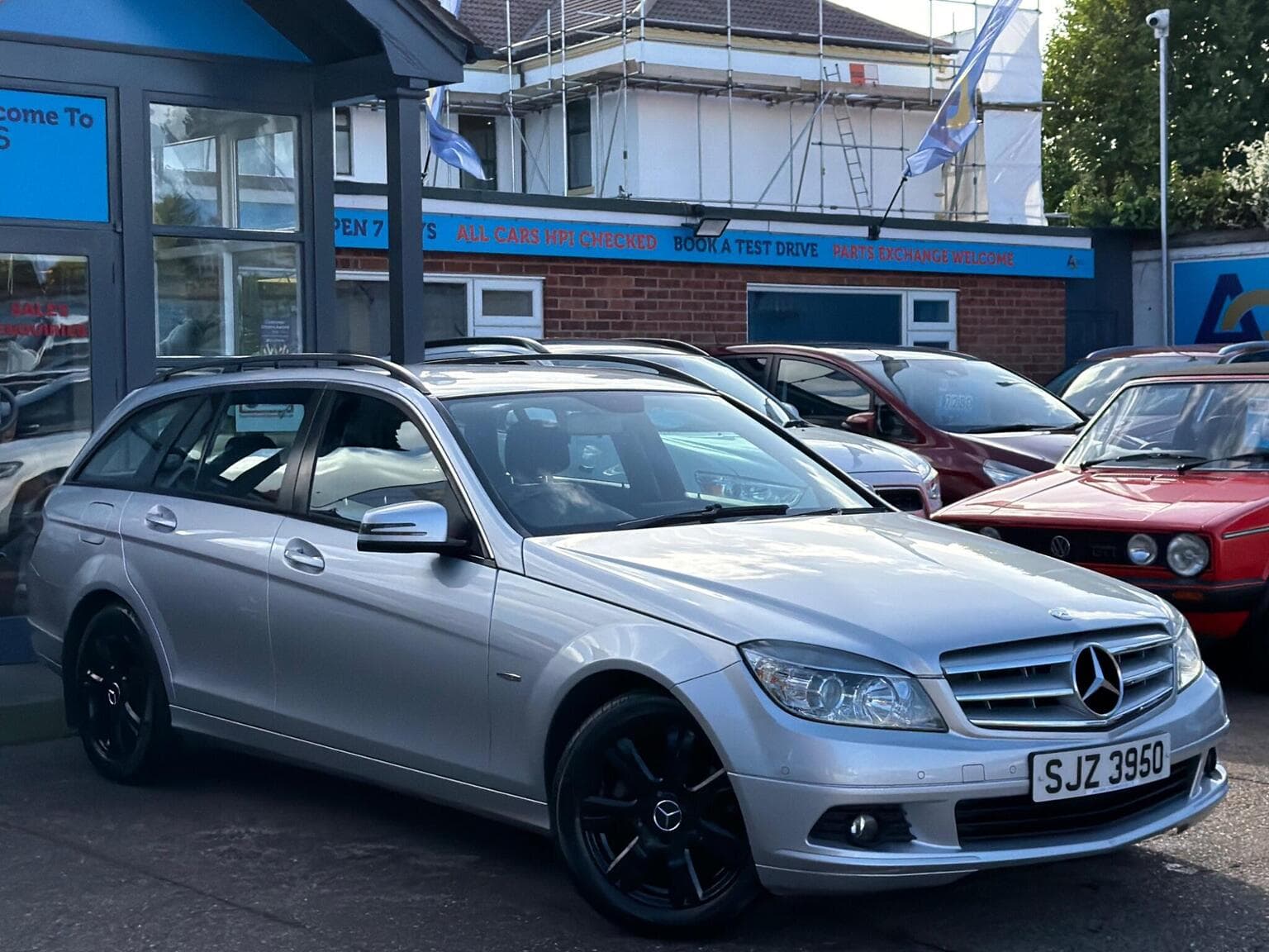 Mercedes-Benz C Class - image 1 of 69