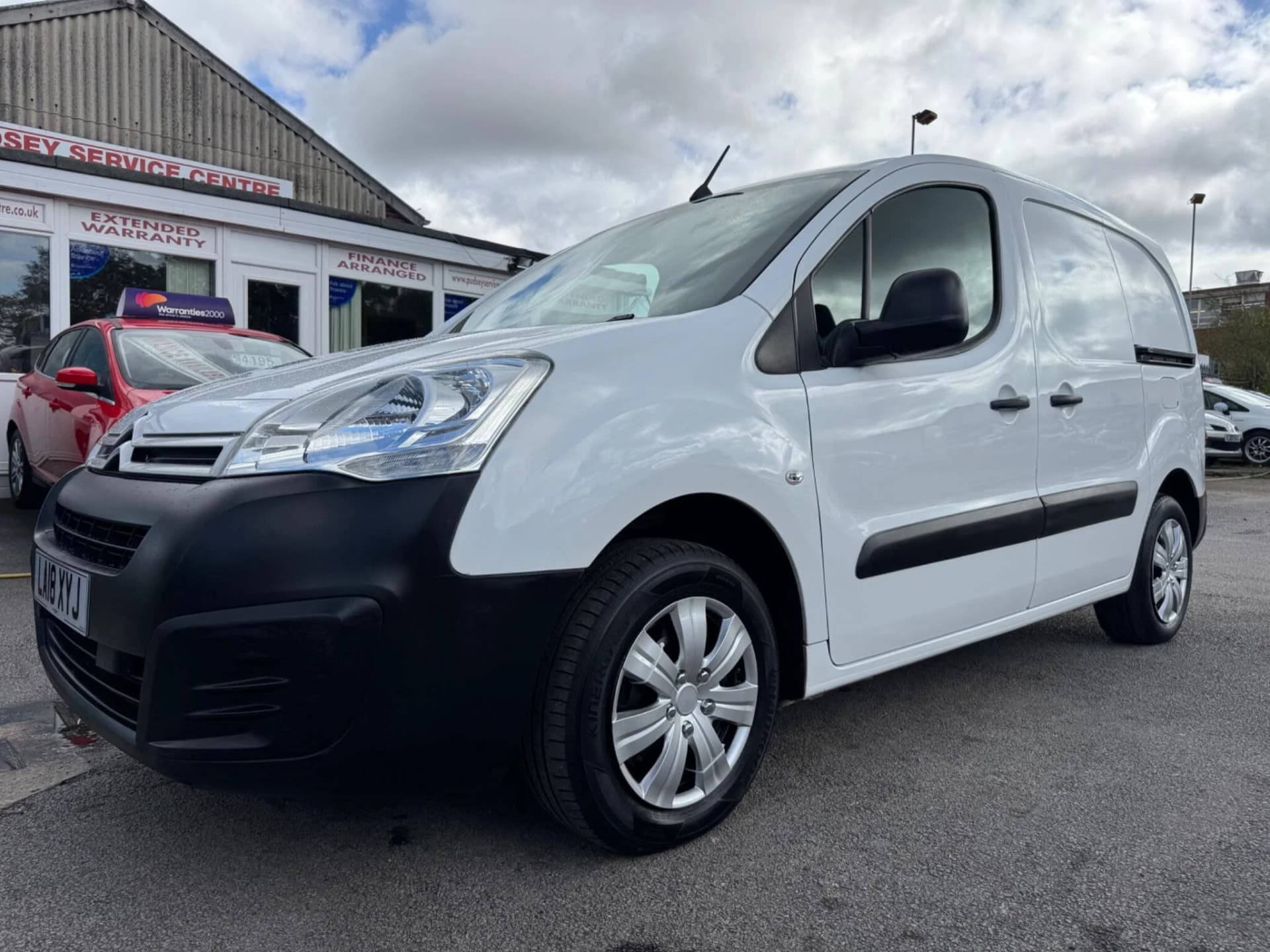 Citroen Berlingo - image 1 of 87