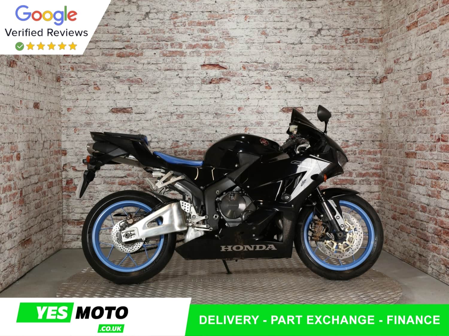 Honda CBR600RR - image 1 of 78