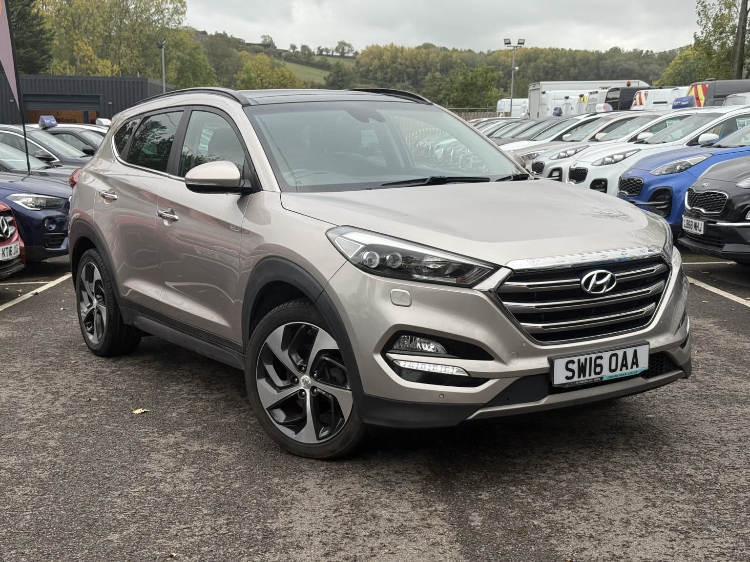 Hyundai Tucson - image 1 of 1
