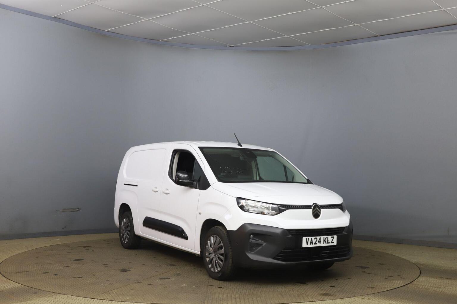 Citroen Berlingo - image 1 of 13