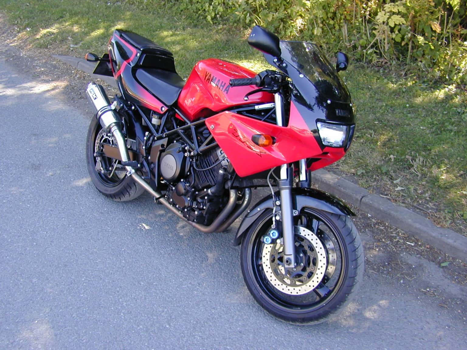 Yamaha TRX850 - image 1 of 29