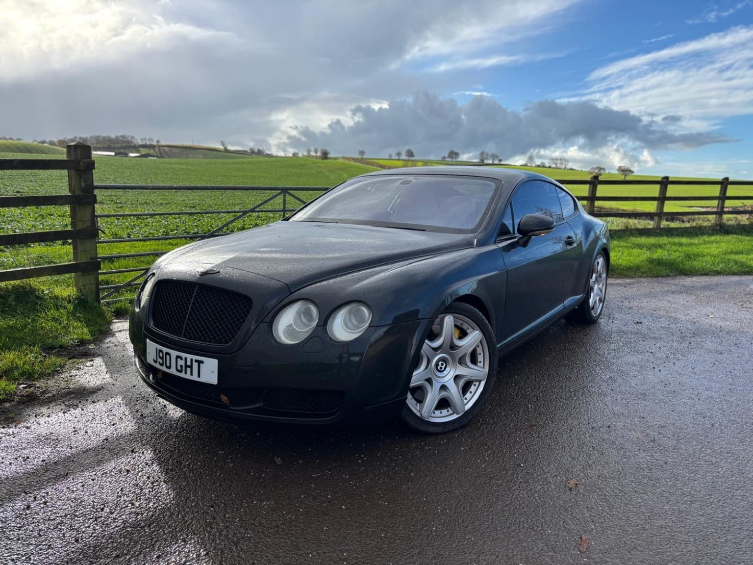 Bentley Continental - image 1 of 15