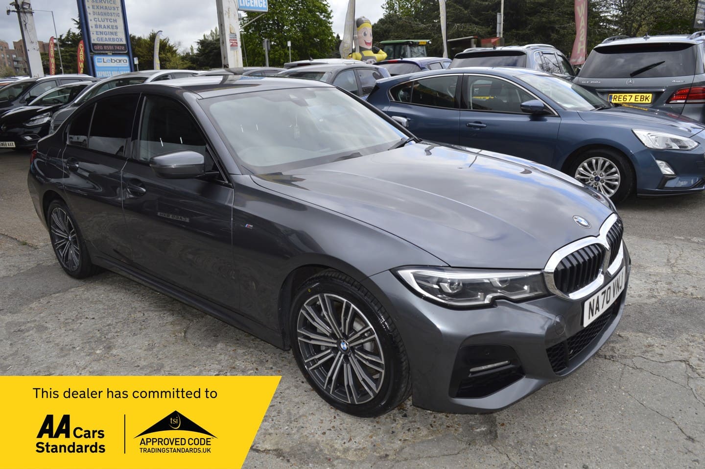BMW 3 Series - image 1 of 26