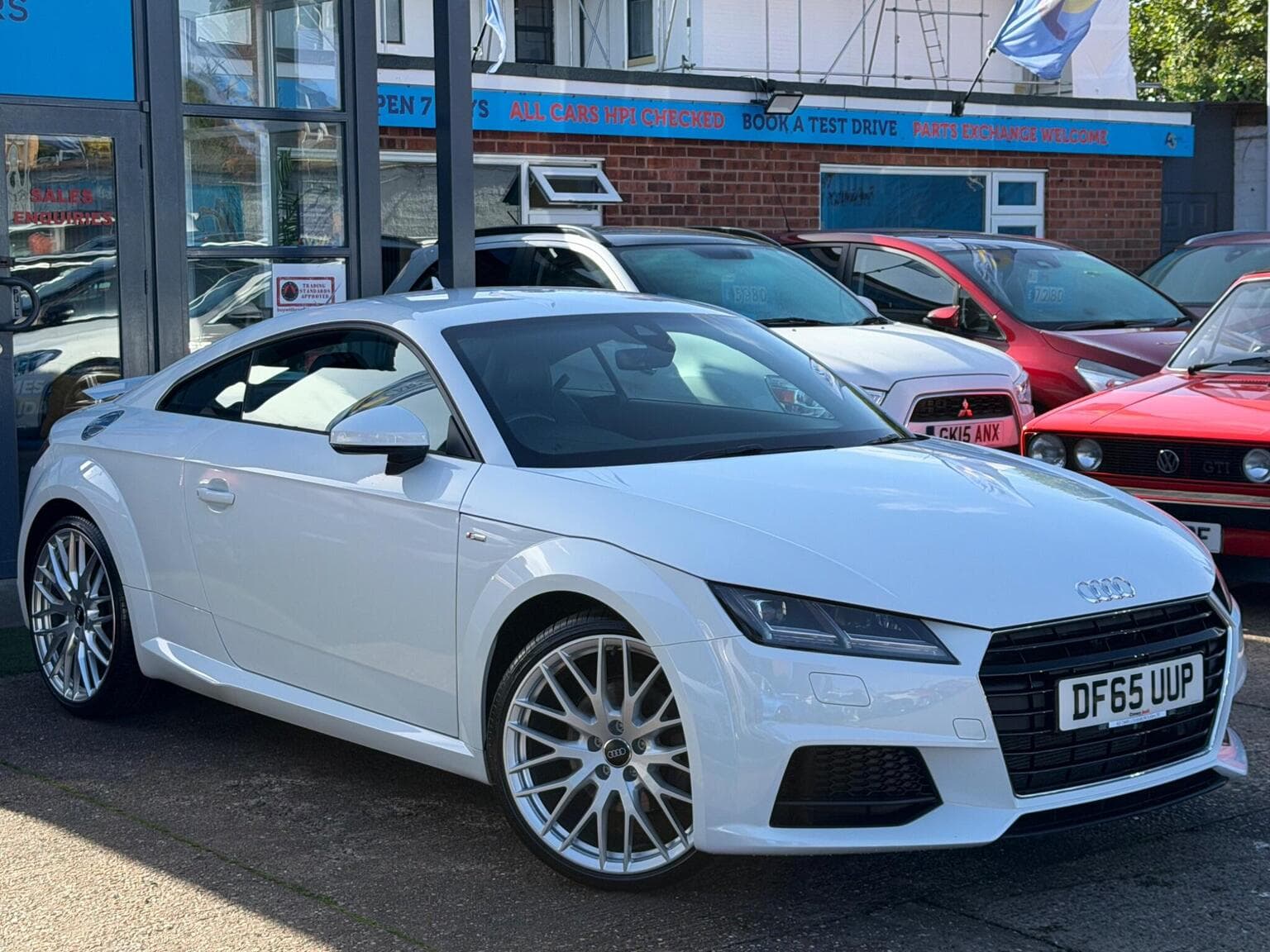 Audi TT - image 1 of 6