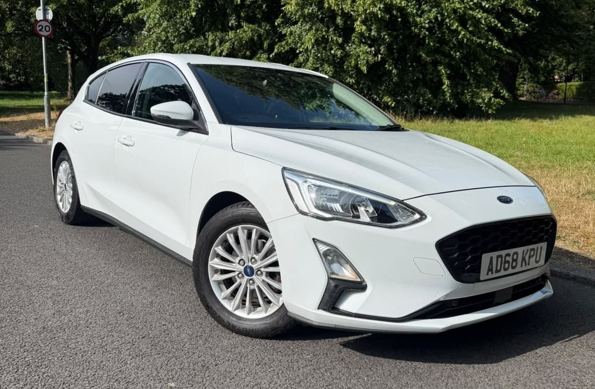 Ford Focus - image 1 of 33