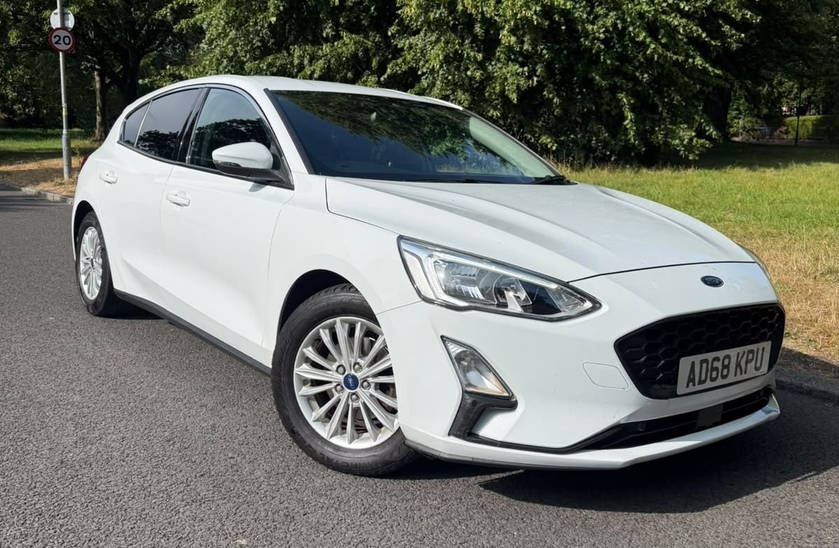Ford Focus - image 1 of 33