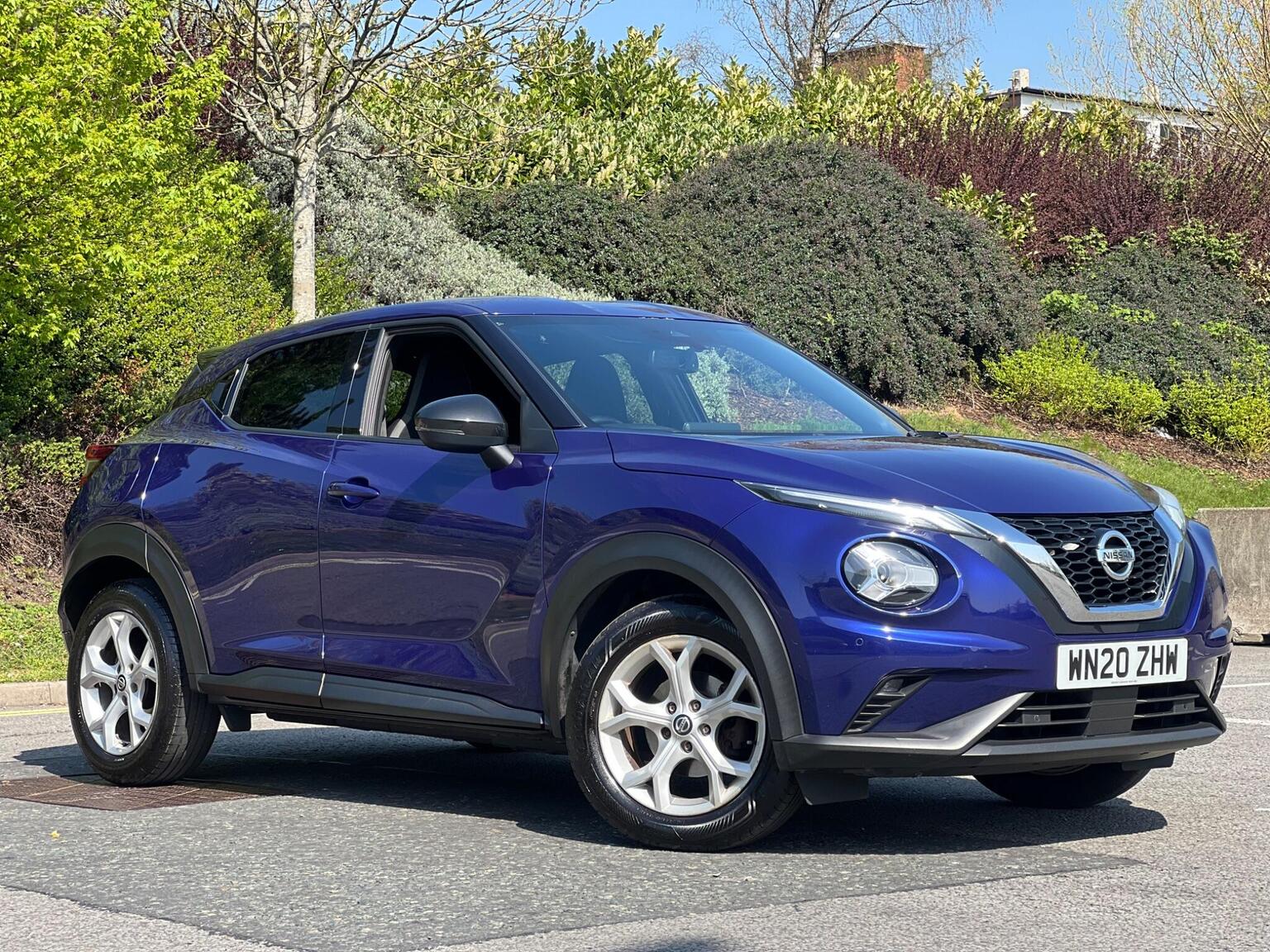 Nissan Juke - image 1 of 46