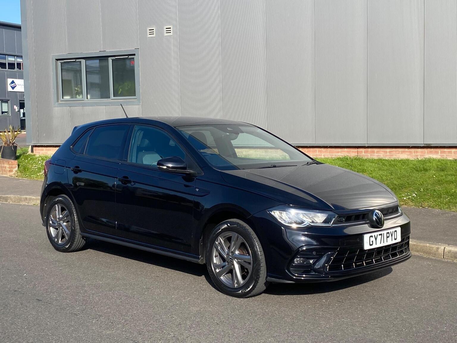 Volkswagen Polo - image 1 of 62