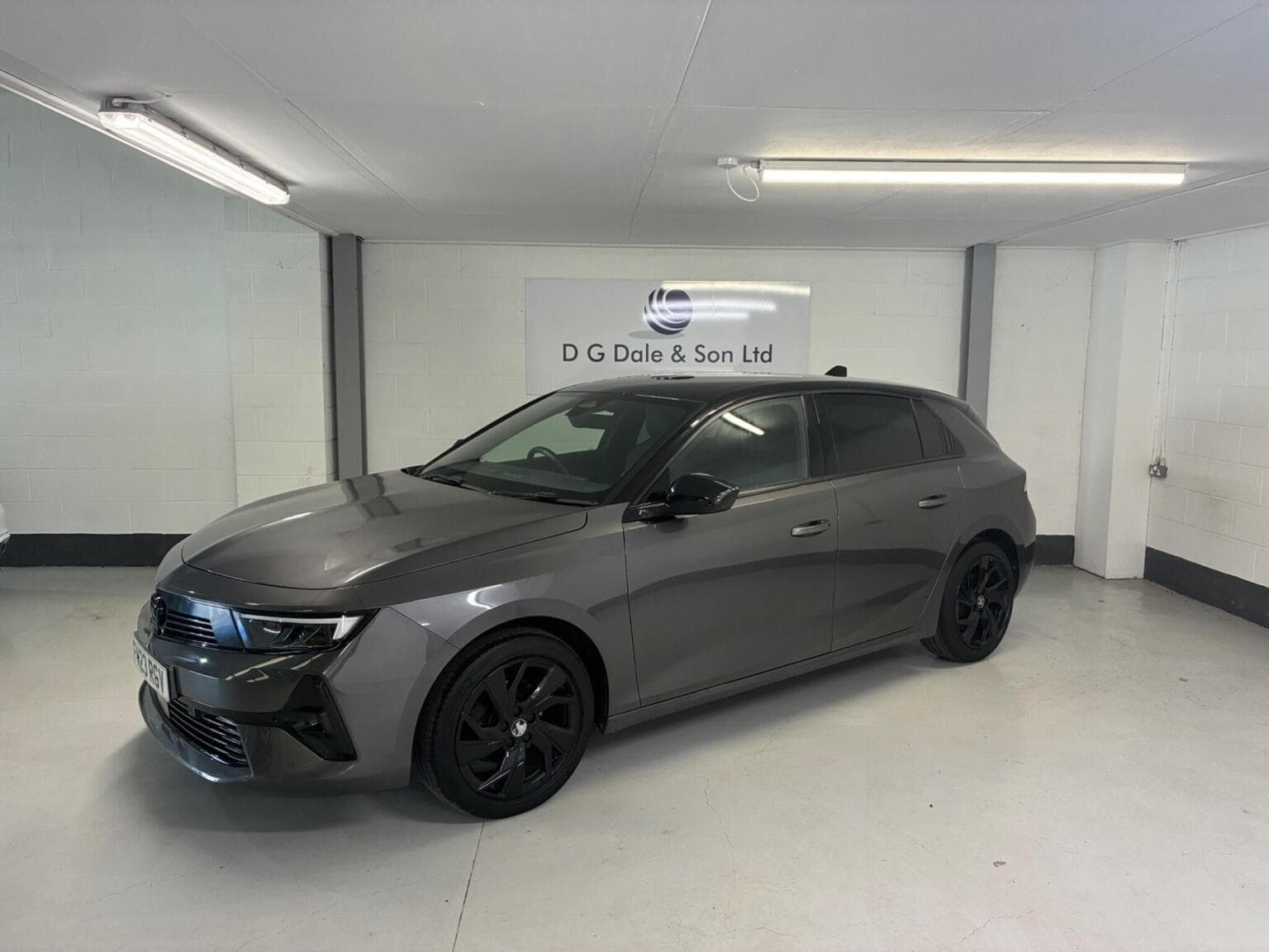 Vauxhall Astra - image 1 of 6