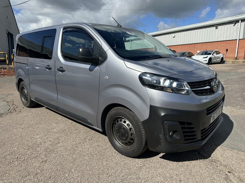 2021 VAUXHALL VIVARO