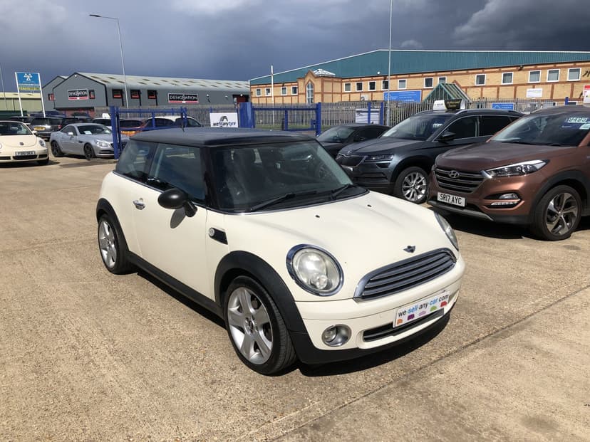 2009 MINI HATCH