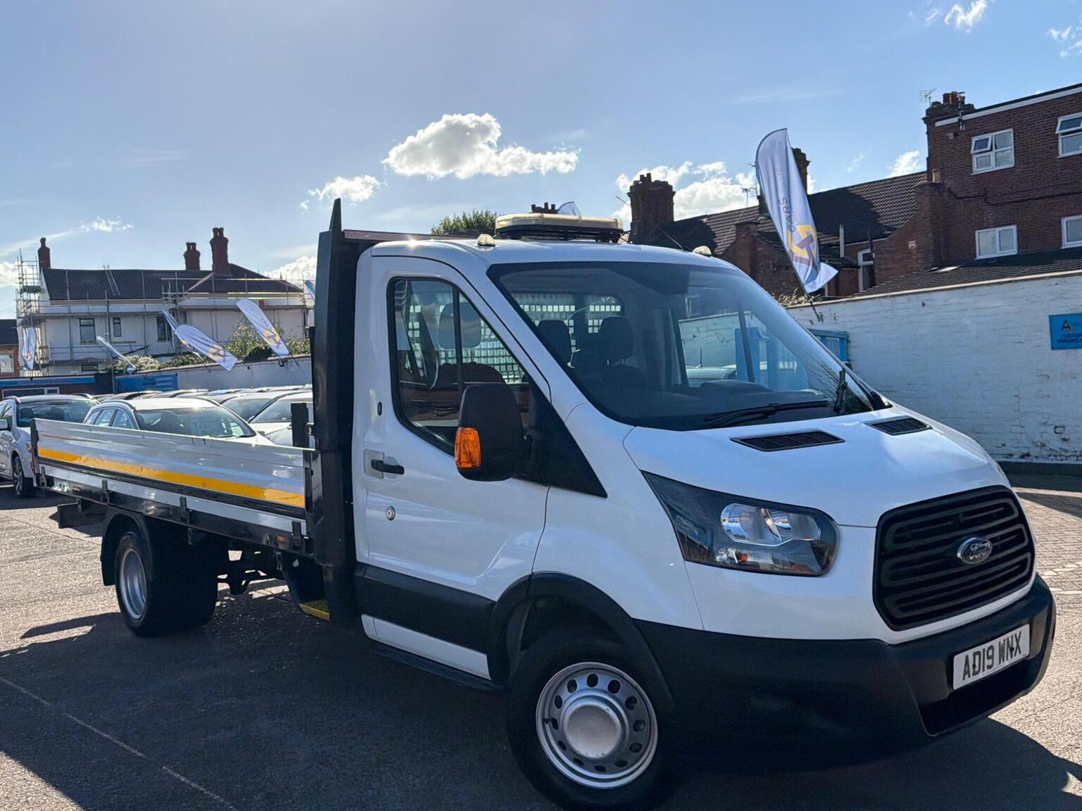Ford Transit - image 1 of 57