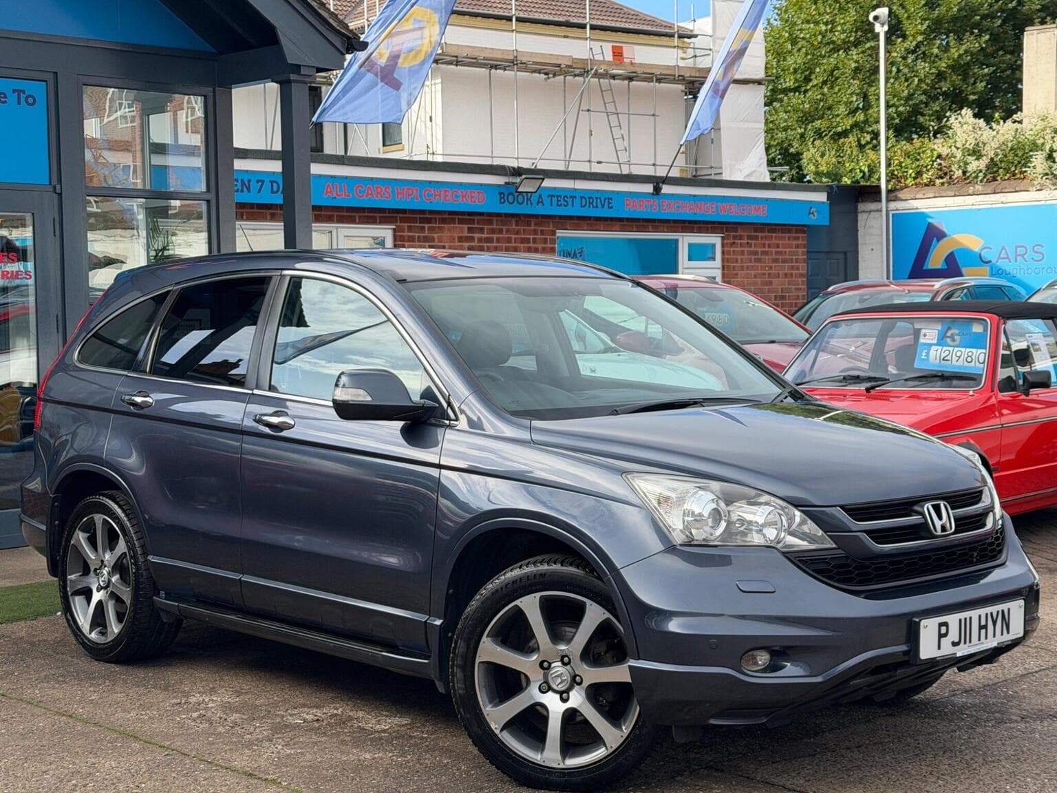Honda CR-V - image 1 of 72