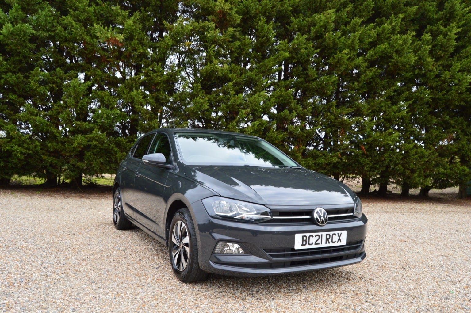 Volkswagen Polo - image 1 of 40