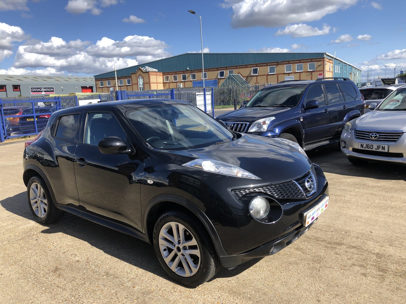 Nissan Juke - image 1 of 22