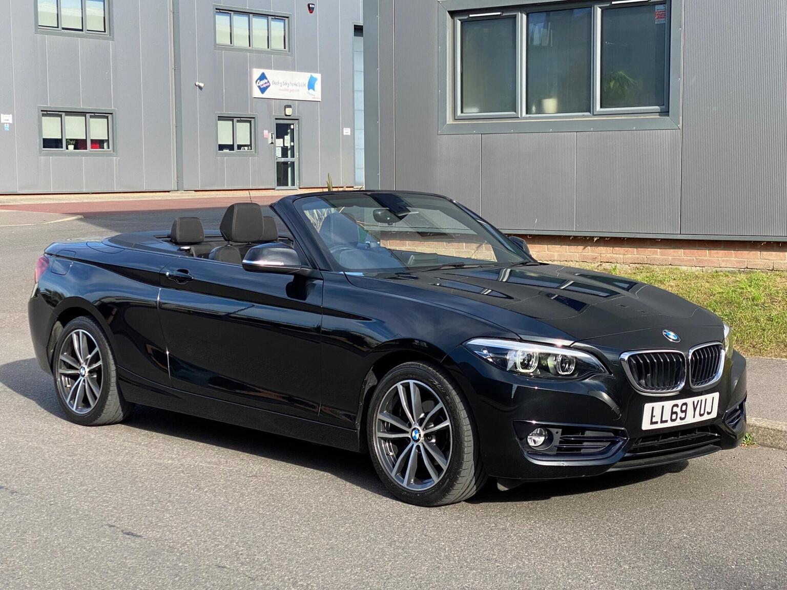 BMW 2 Series - image 1 of 65