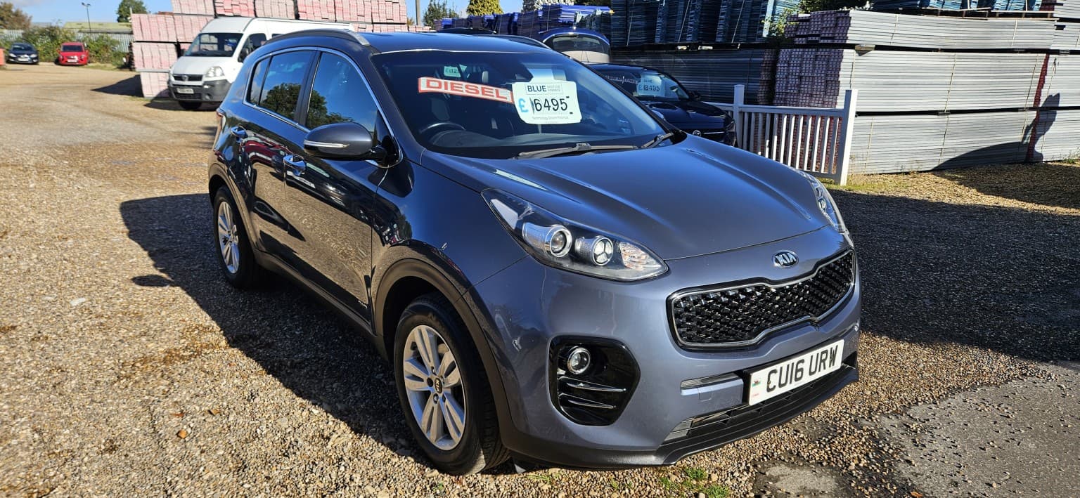 Kia Sportage - image 1 of 14