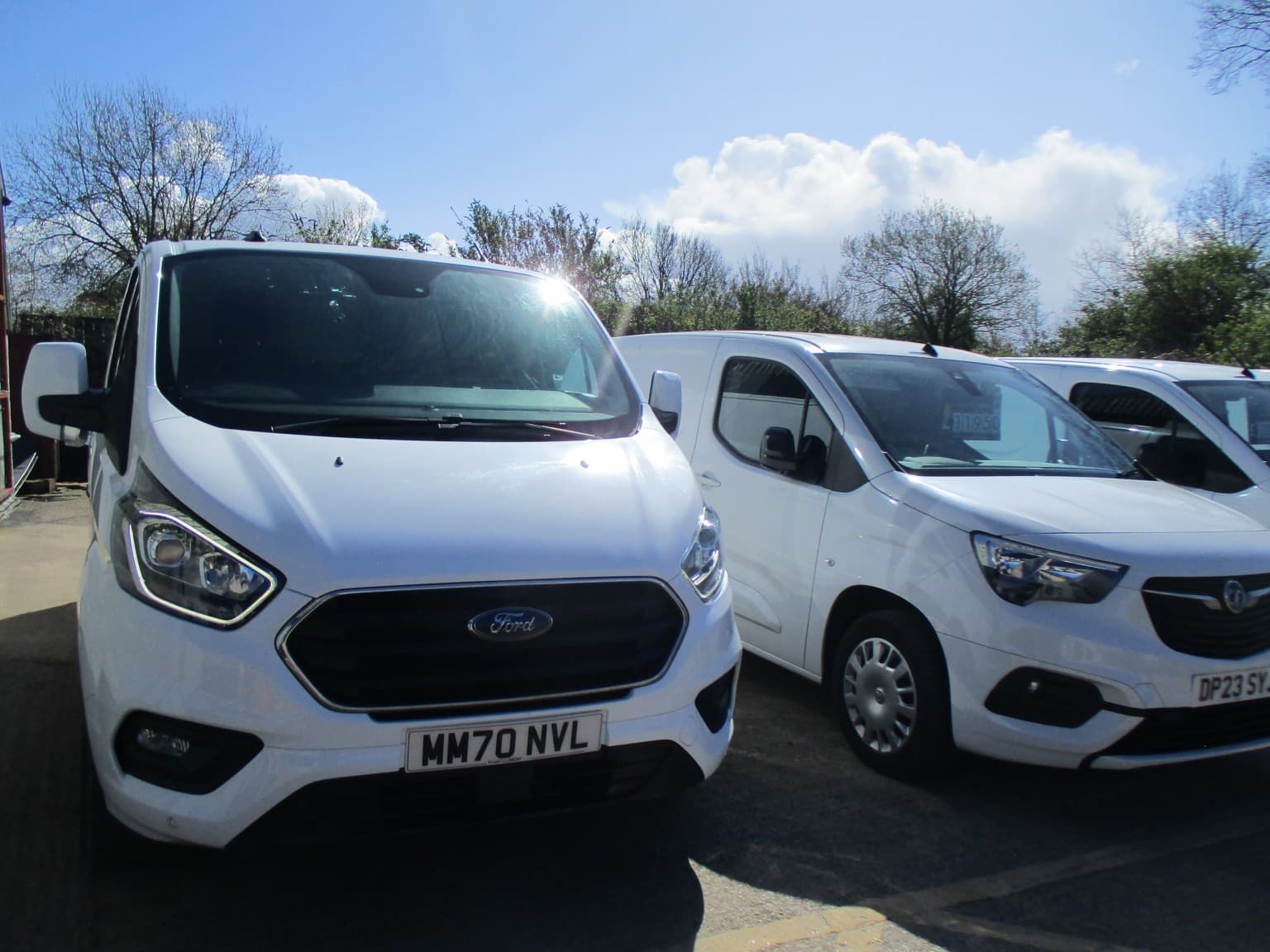 Ford Transit Custom - image 1 of 6