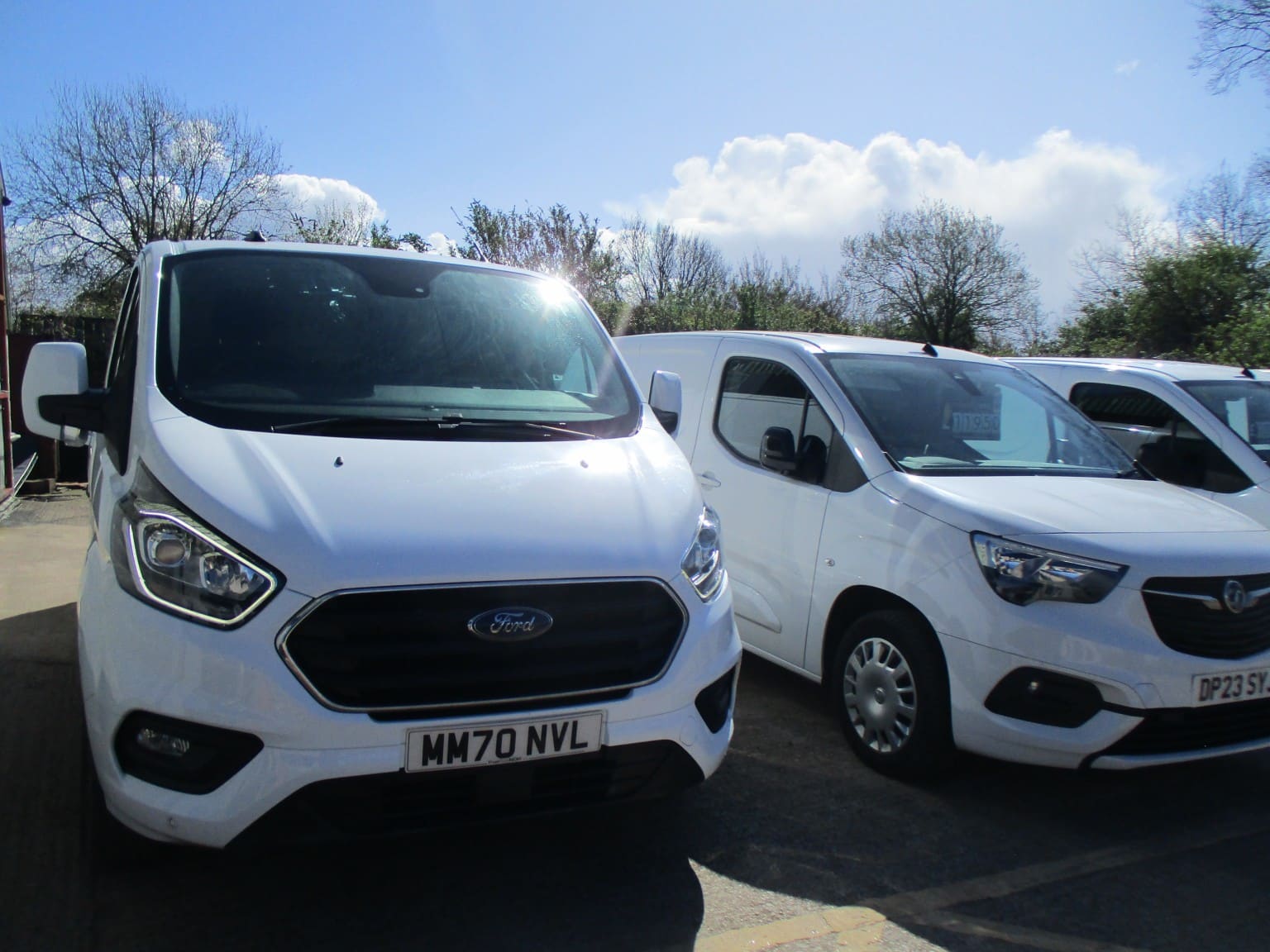 Ford Transit Custom - image 1 of 8