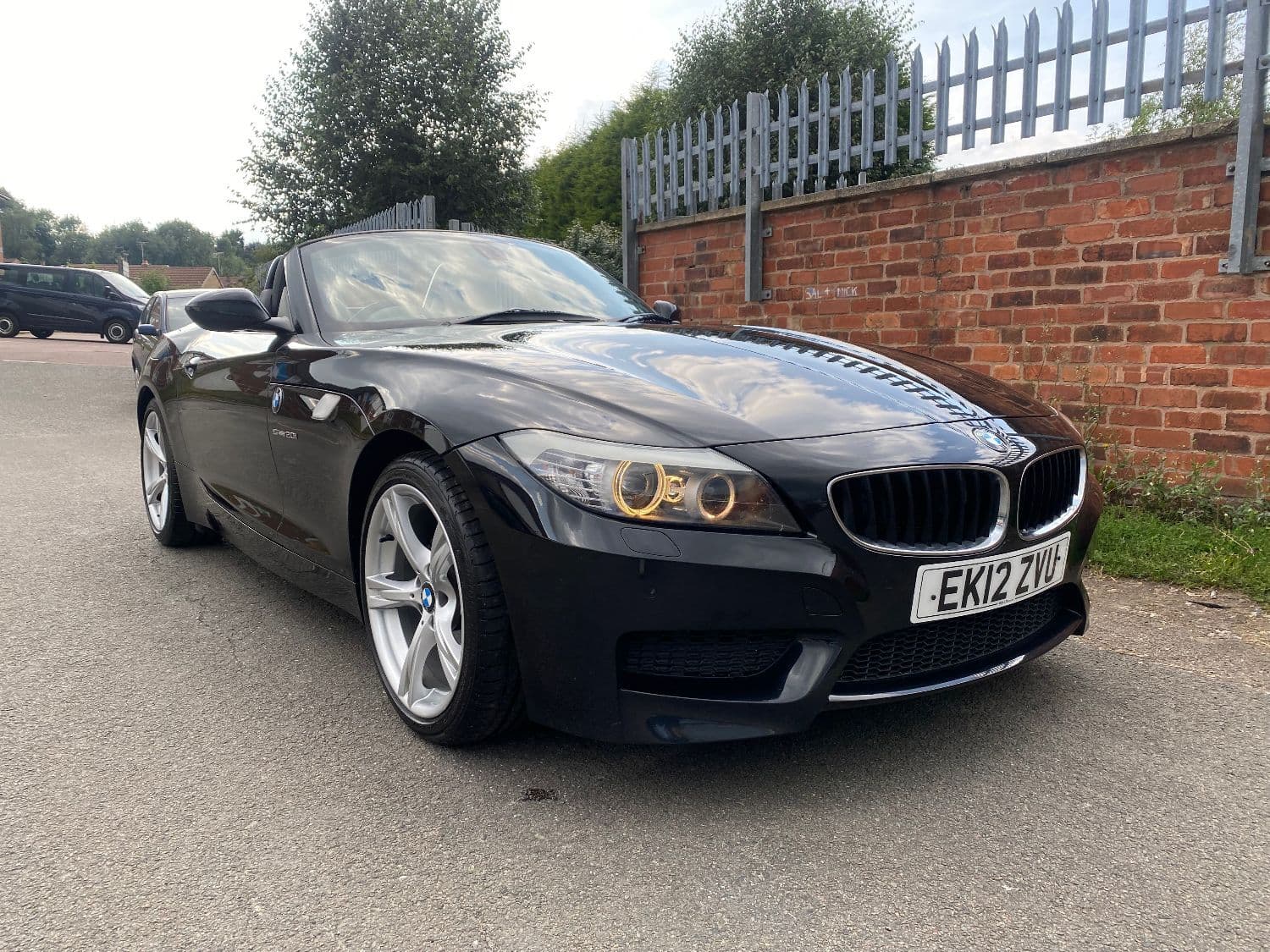 BMW Z Series - image 1 of 23