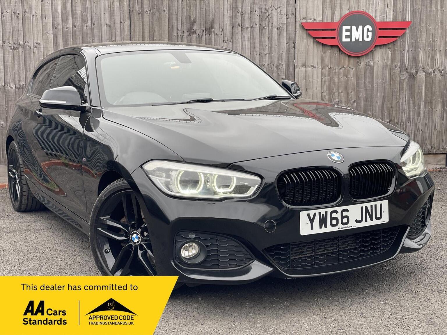 BMW 1 Series - image 1 of 65