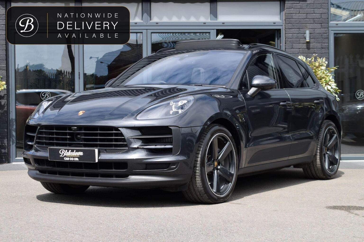 Porsche Macan - image 1 of 52