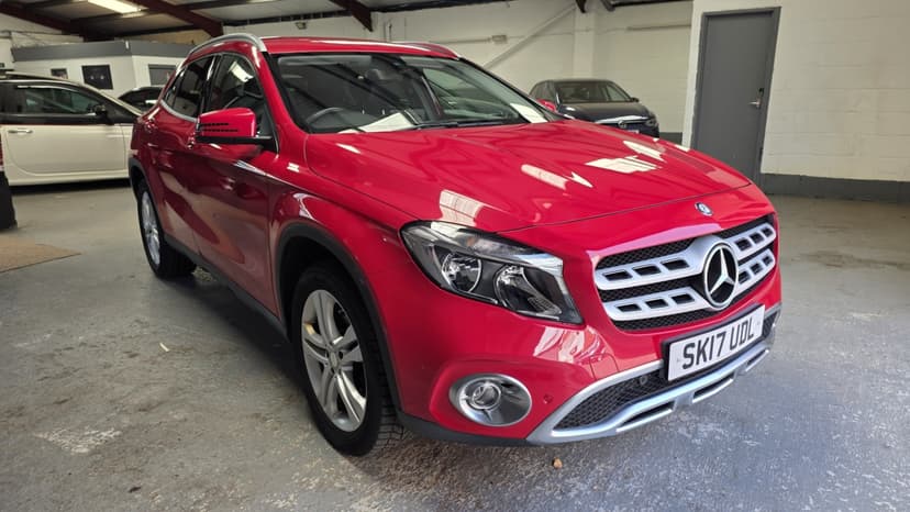 2017 MERCEDES-BENZ GLA
