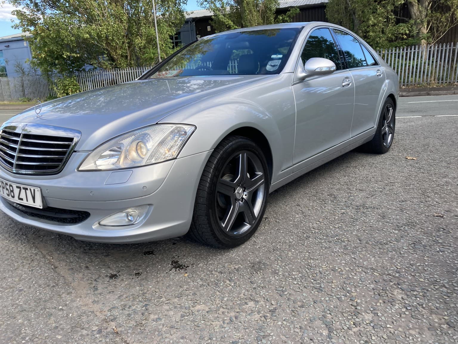 Mercedes-Benz S Class - image 1 of 20
