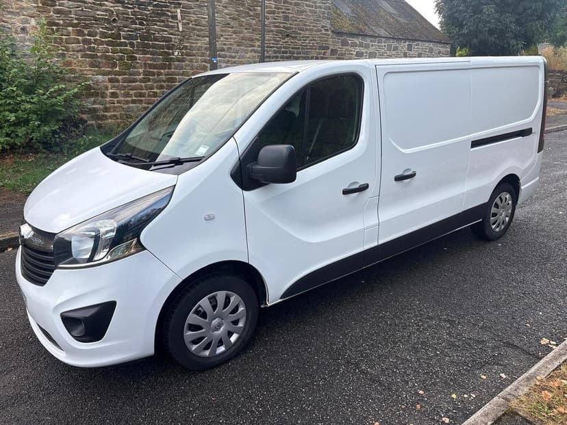 2019 VAUXHALL VIVARO
