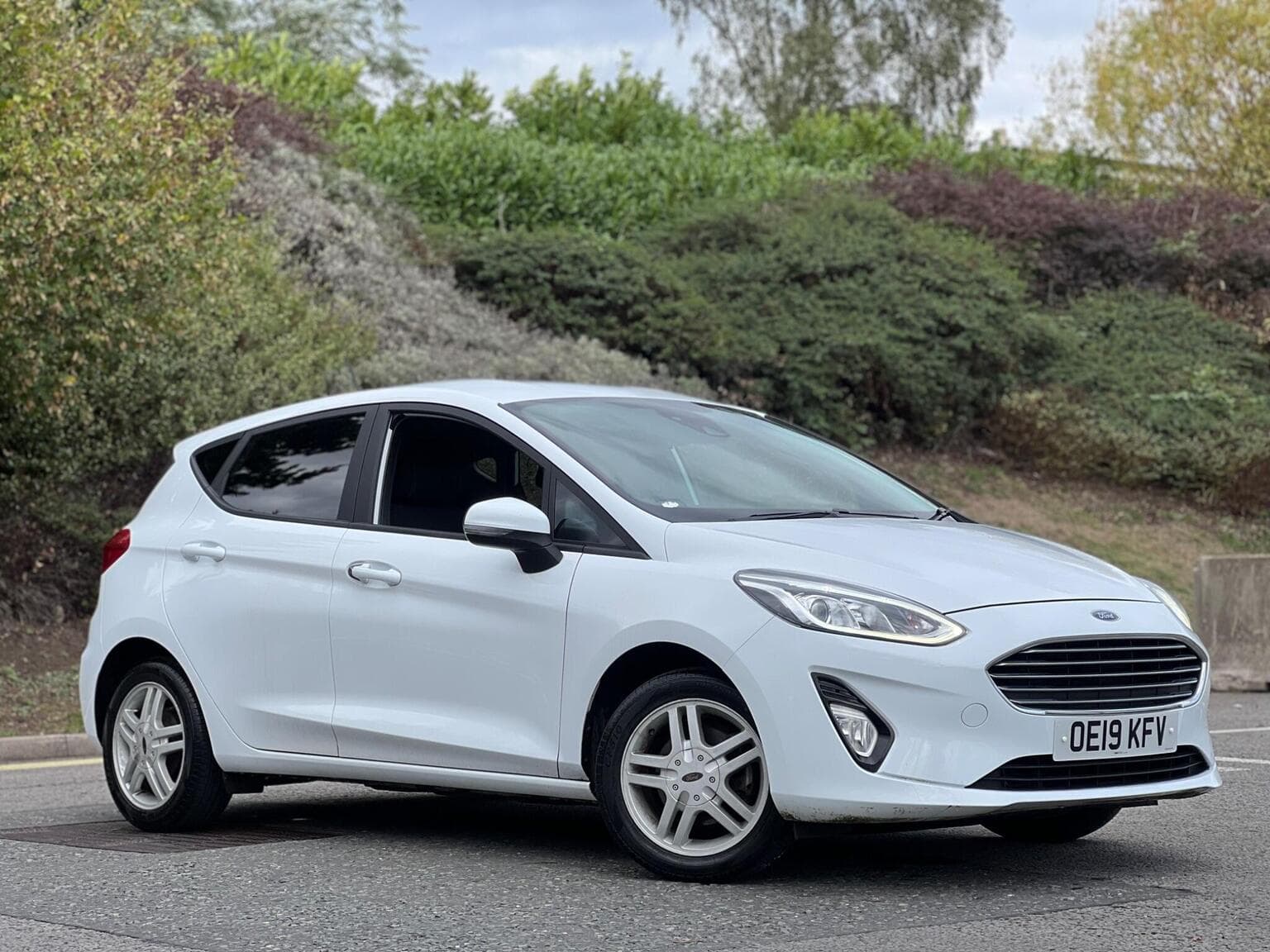 Ford Fiesta - image 1 of 40