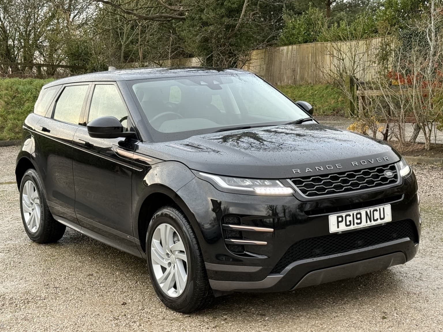 Land Rover Range Rover Evoque - image 1 of 18