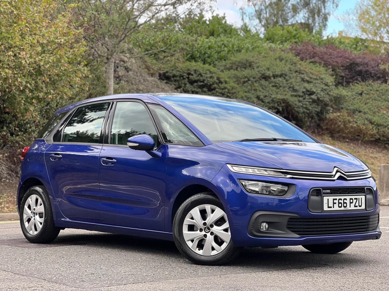 Citroen C4 Picasso - image 1 of 42