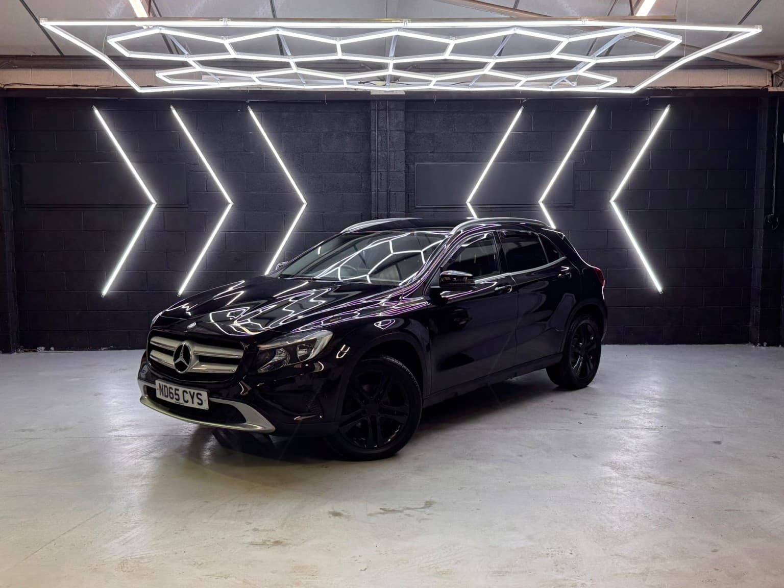 Mercedes-Benz GLA - image 1 of 6