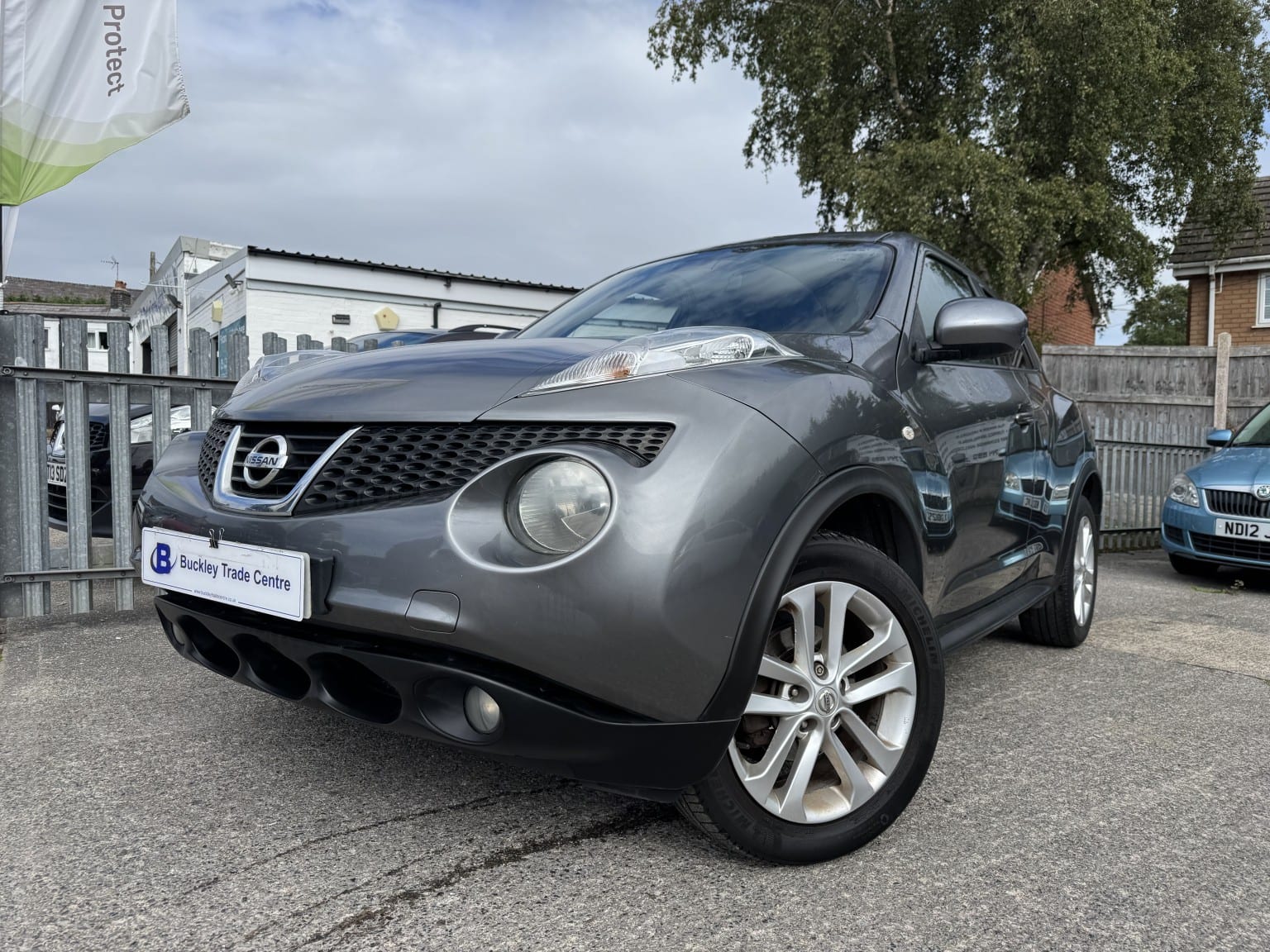 Nissan Juke - image 1 of 8