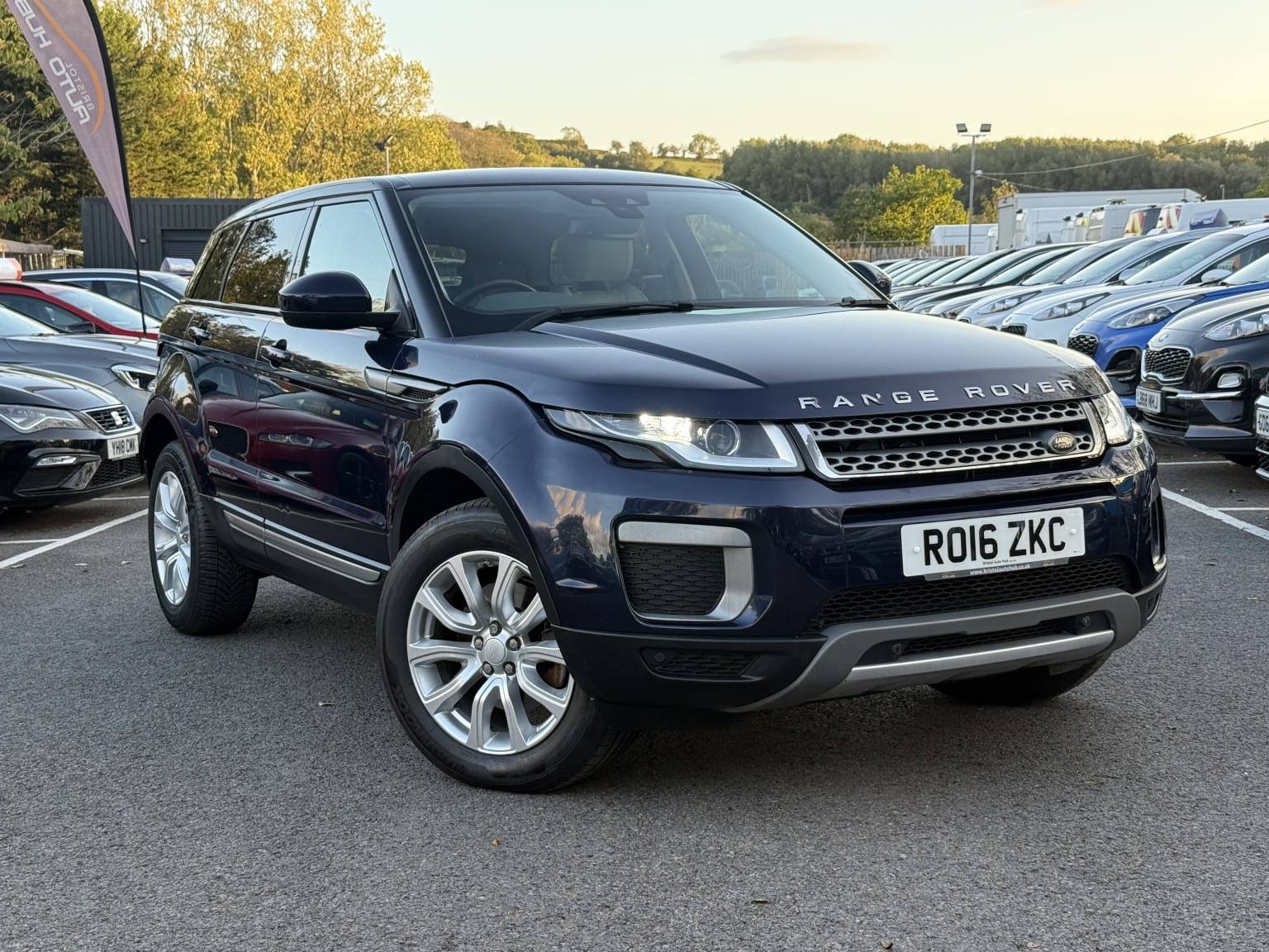 Land Rover Range Rover Evoque - image 1 of 57
