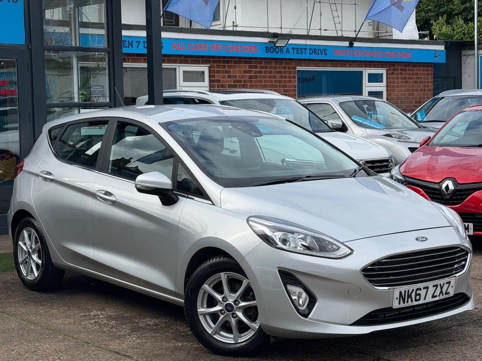 Ford Fiesta - image 1 of 65