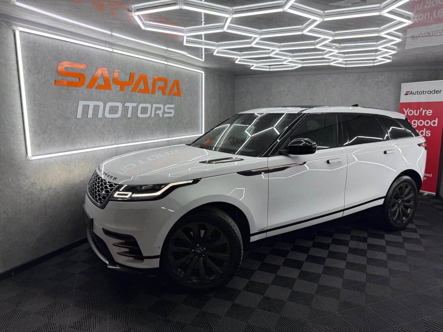 Land Rover Range Rover Velar - image 1 of 61