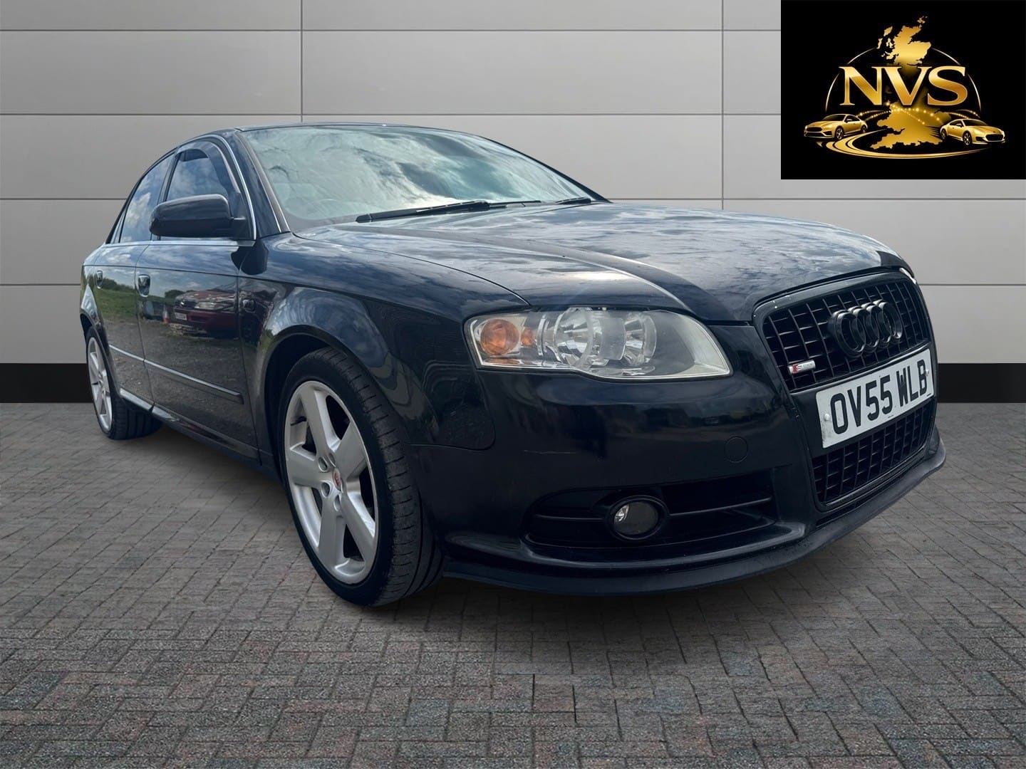Audi A4 - image 1 of 12
