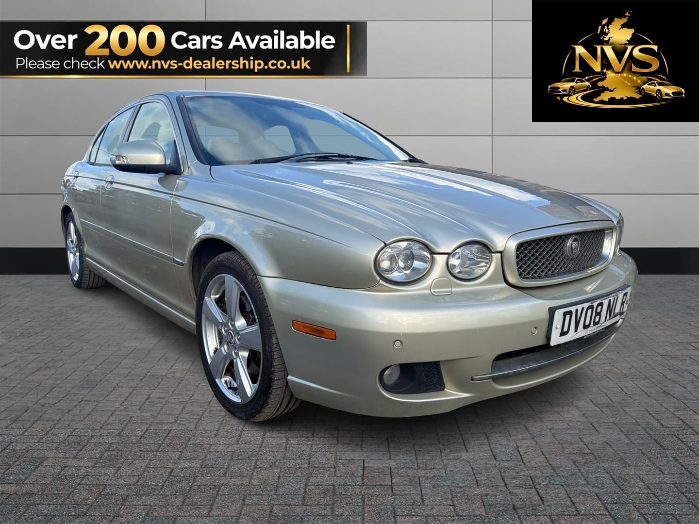 Jaguar X-Type - image 1 of 13