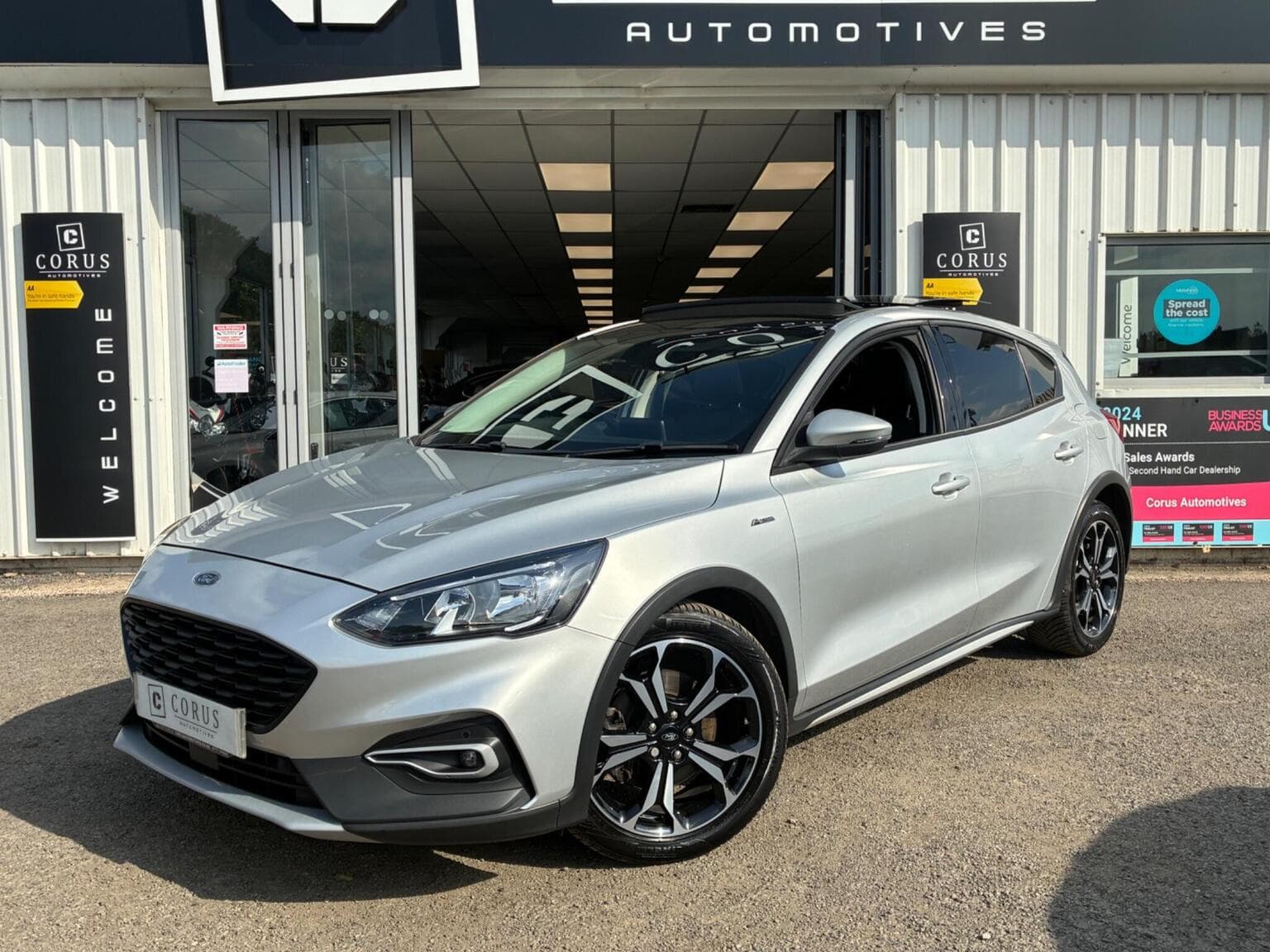 Ford Focus - image 1 of 45