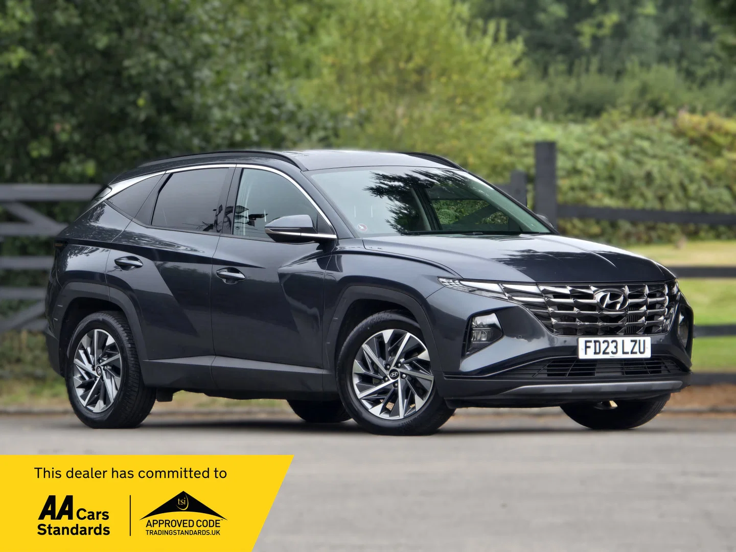 Hyundai Tucson - image 1 of 24
