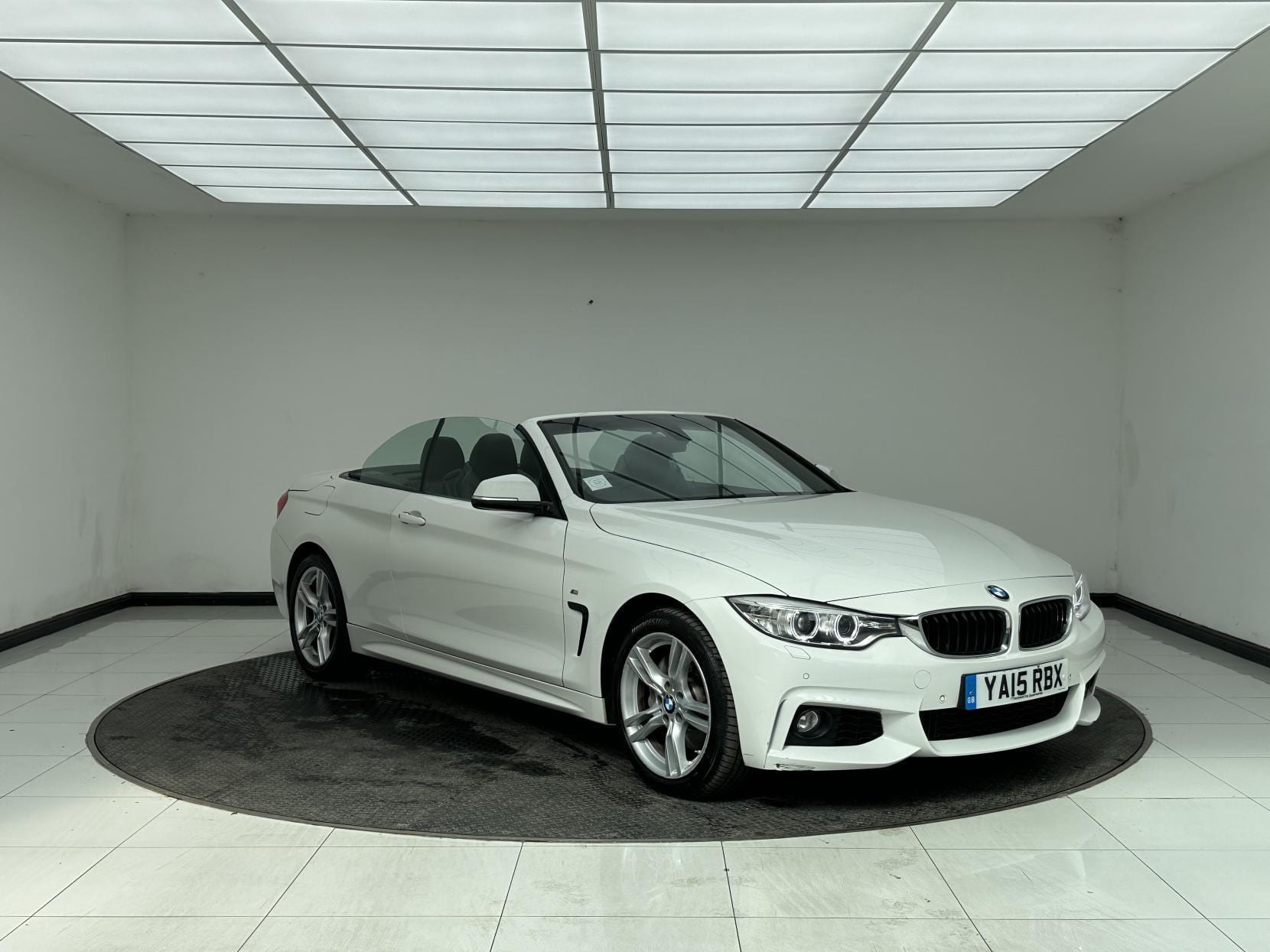 BMW 4 Series - image 1 of 43