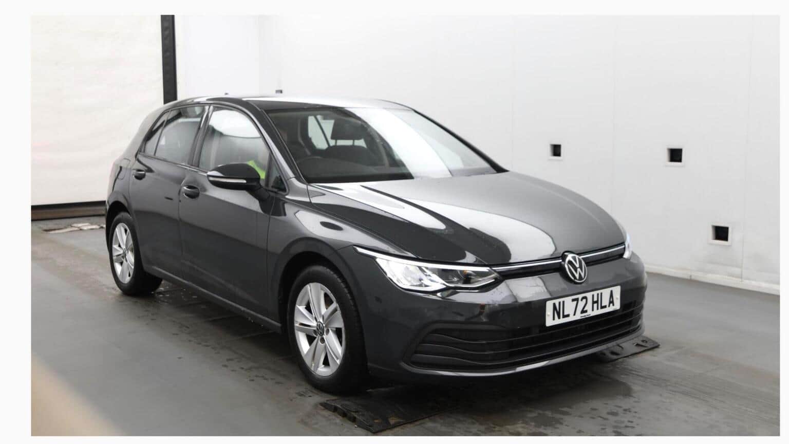 Volkswagen Golf - image 1 of 6