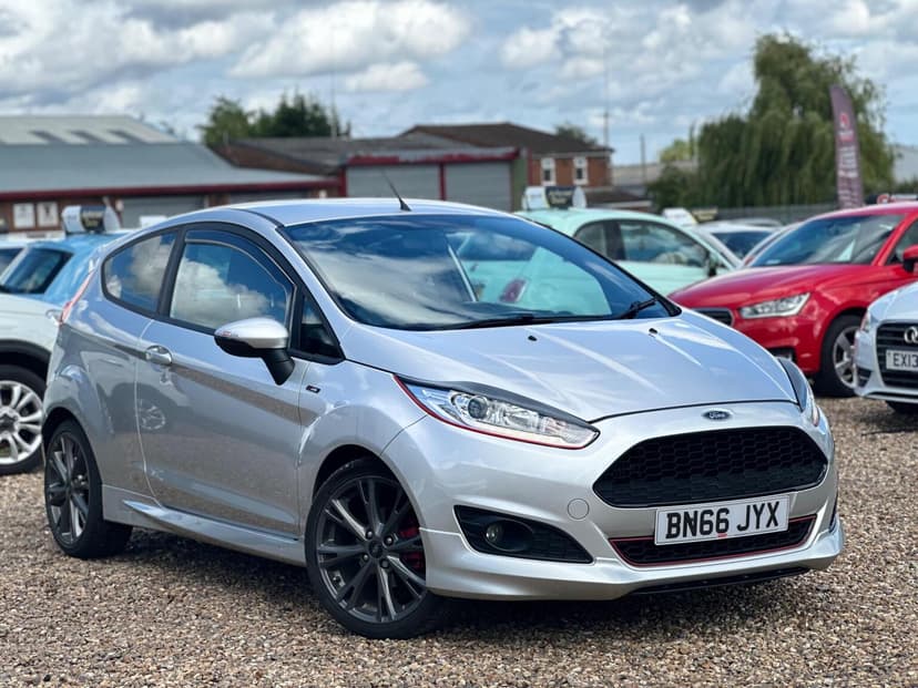 2016 FORD FIESTA