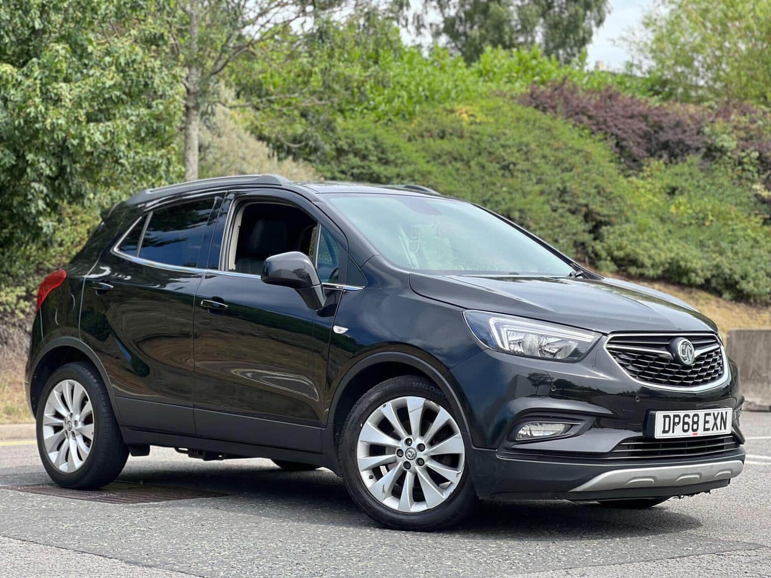 Vauxhall Mokka X - image 1 of 42