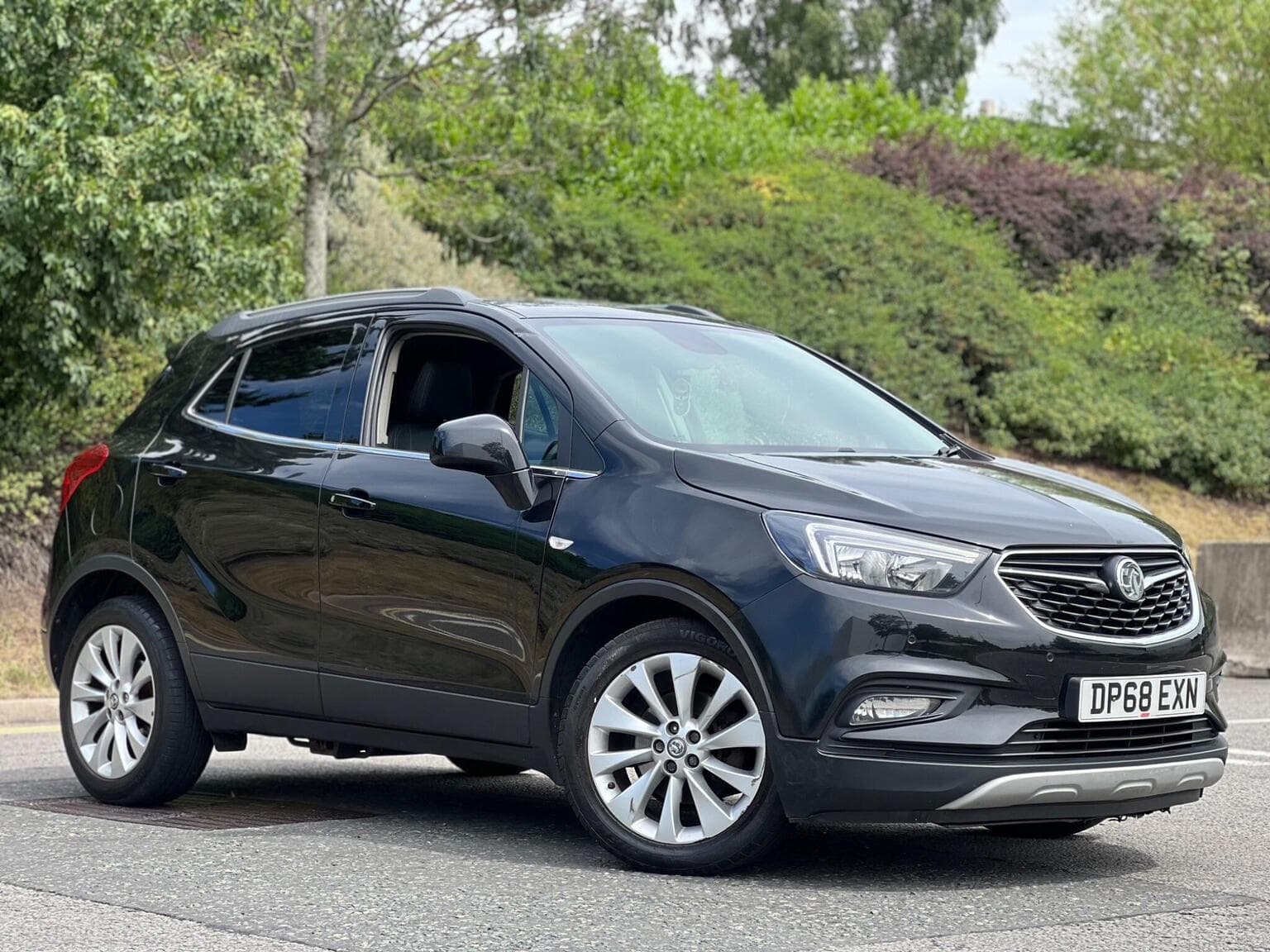 Vauxhall Mokka X - image 1 of 42