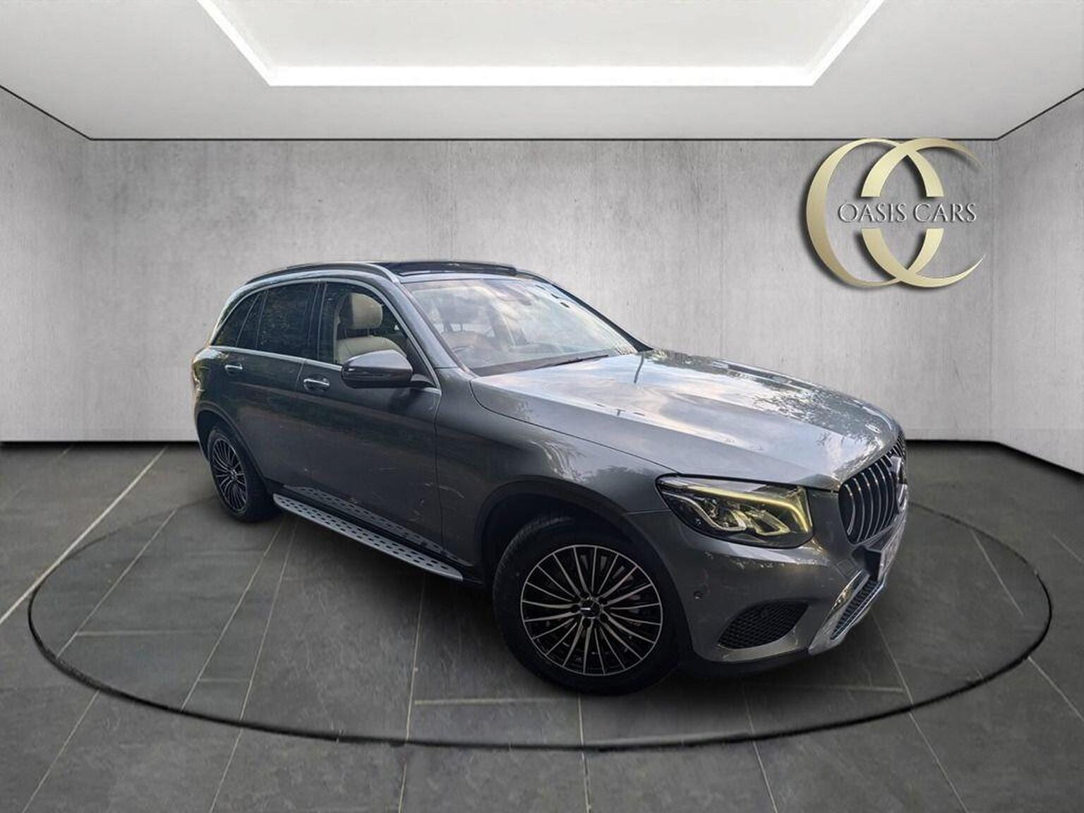Mercedes-Benz GLC - image 1 of 17