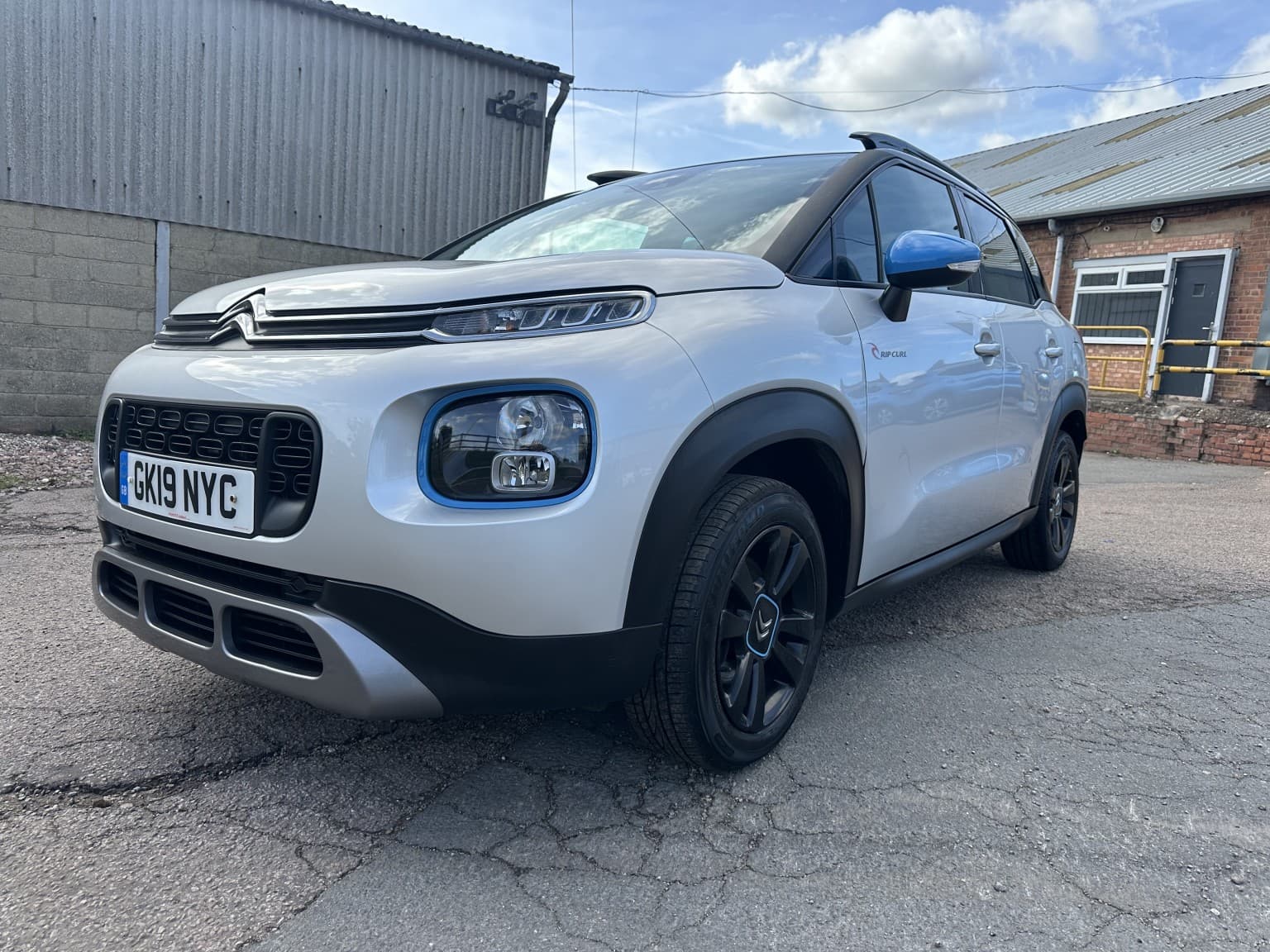 Citroen C3 Aircross - image 1 of 6